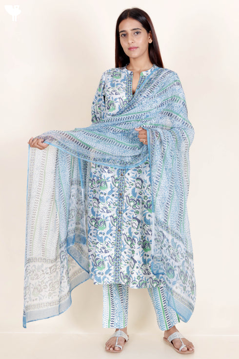 Bizzy Lizzy Kurta Pant Set With Dupatta In Block Print